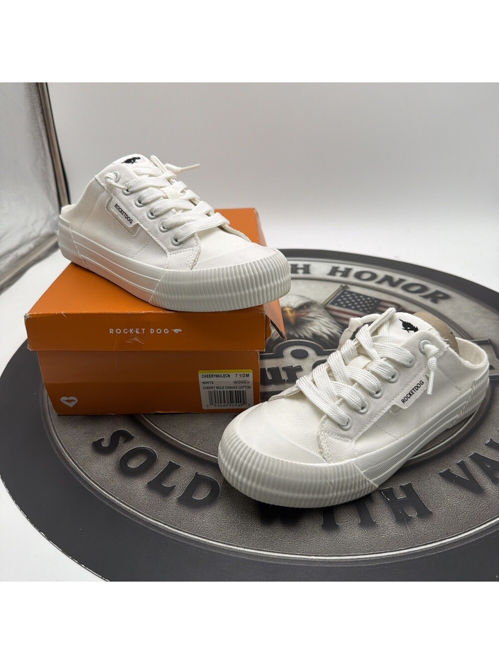 BRAND NEW Rocket-Dog Cheery Canvas Womens Trainers White Size 7.5 Shoes Sneakers